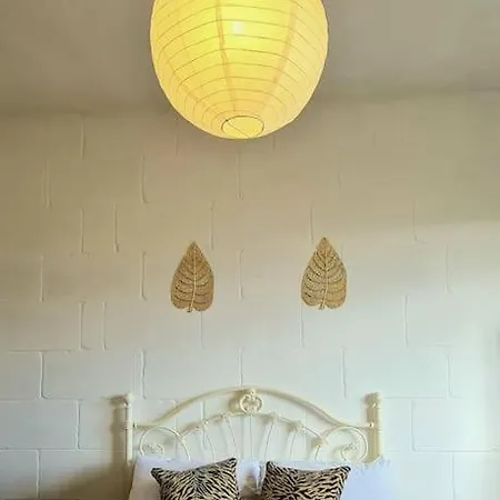 Apartment Sunny With Rooftop Terrace In Victoria *