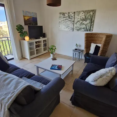 Sunny With Rooftop Terrace In Victoria Appartement