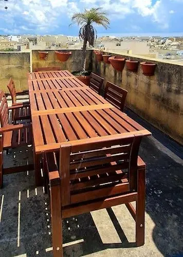Sunny With Rooftop Terrace In Victoria Ghajn il-Kbira (Gozo)
