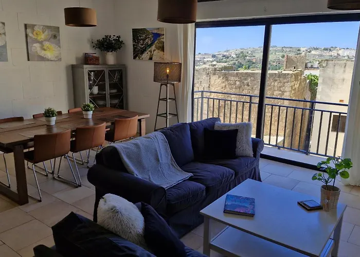 Sunny With Rooftop Terrace In Victoria Ghajn il-Kbira (Gozo)