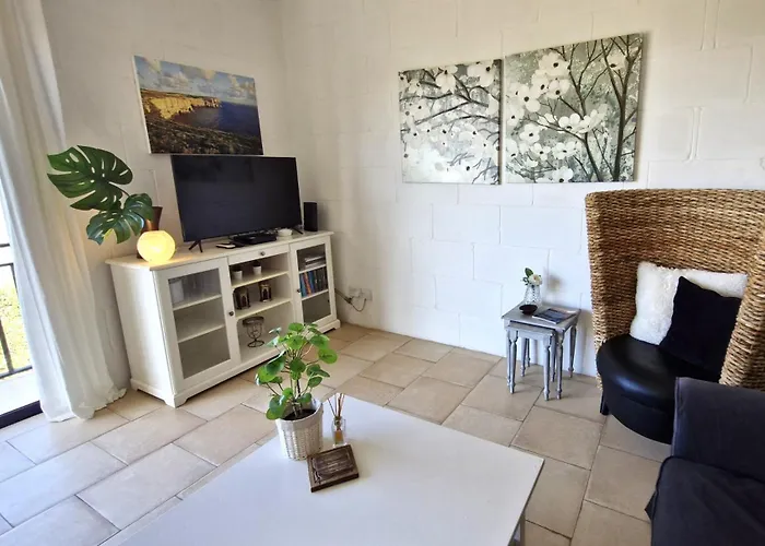 Apartament Sunny With Rooftop Terrace In Victoria