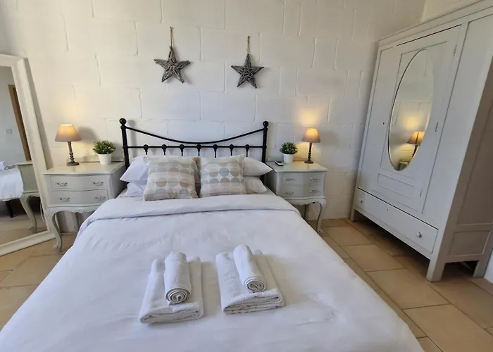 Apartament Sunny With Rooftop Terrace In Victoria